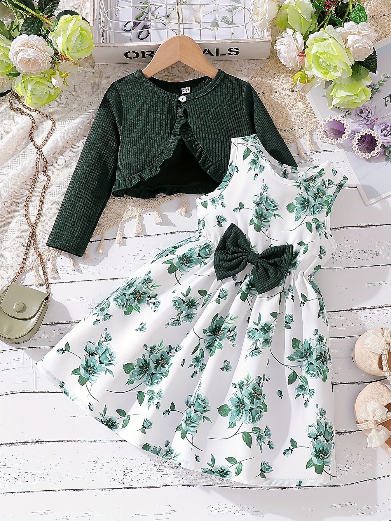 Encanto Floral – Conjunto Vestido & Casaco com Folhos