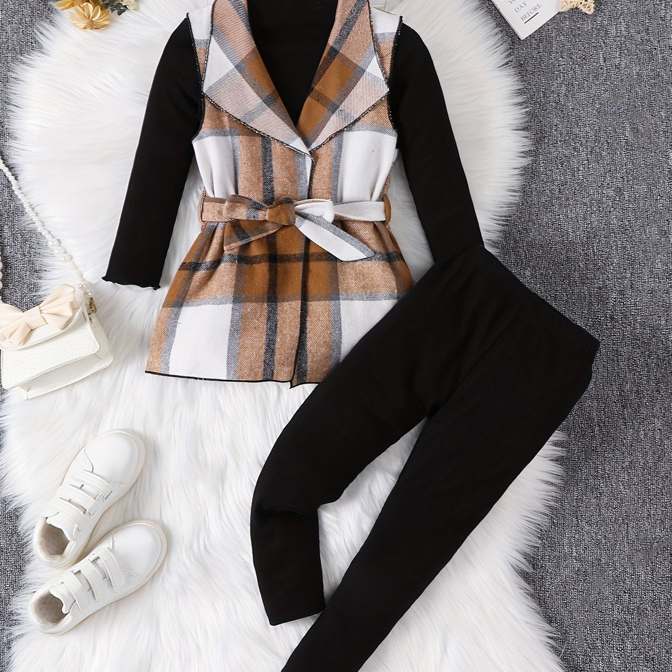 Trio Elegante – Conjunto de Malha Confortável e Calças