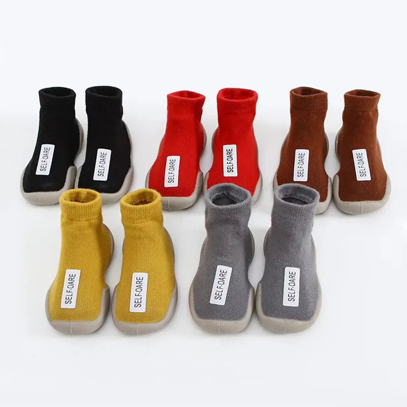 Sapatos Meias Self-Care - Brinque & Aprenda