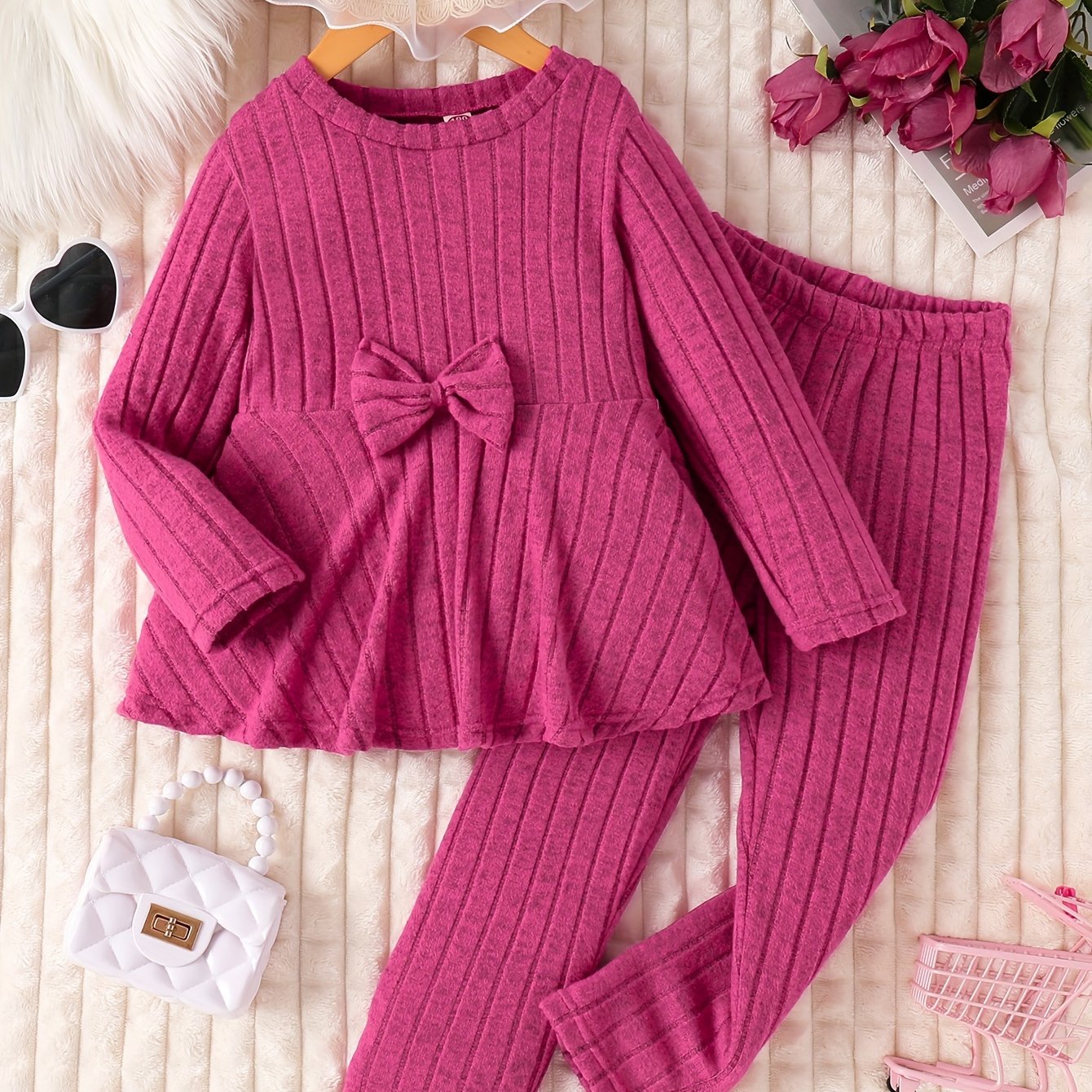 Elegância Confortável – Conjunto Vestido com Laço e Calças